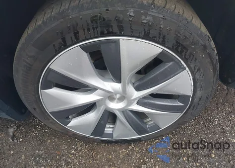 2021 Tesla Model Y Long Range Dual Motor All-Wheel Drive из США, поврежденный, VIN 5YJYGDEE6MF182630